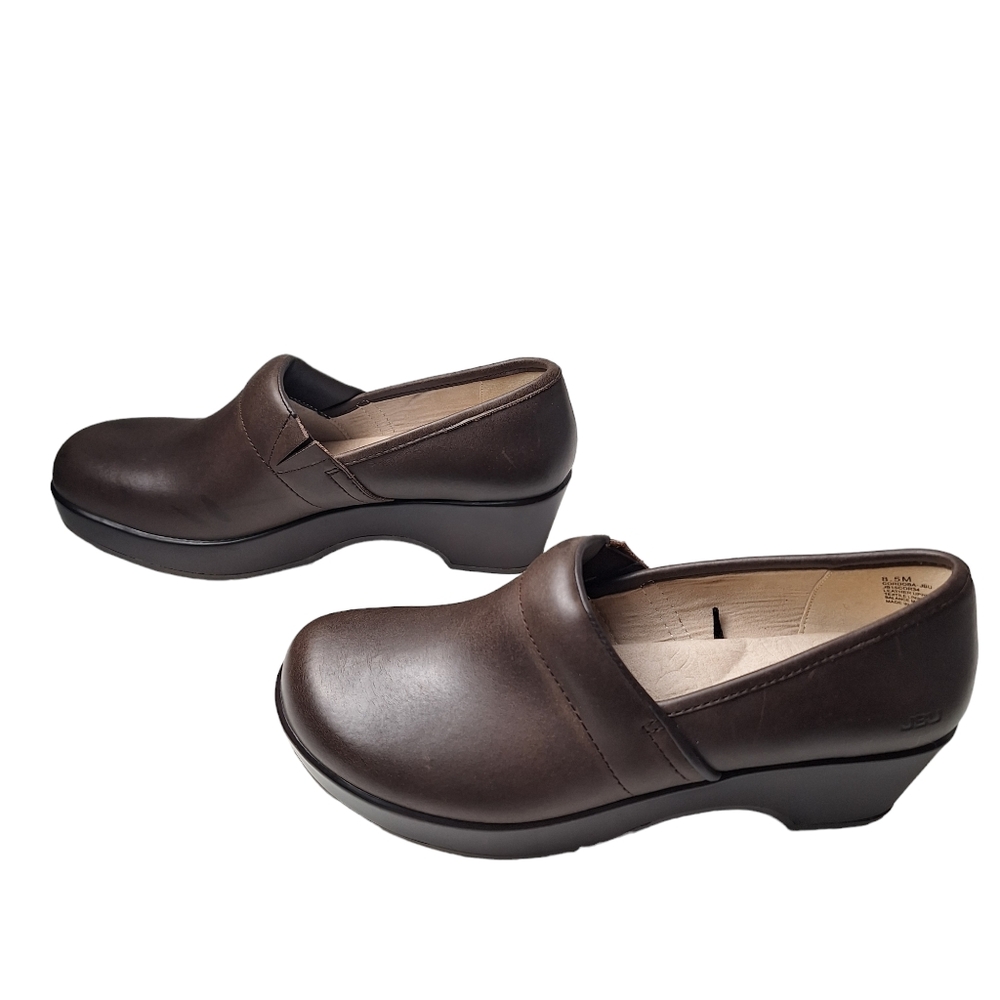 JBU Jambu Designs Sz 8.5 Brown Round Toe Leather‎ Cordoba Flat Clogs